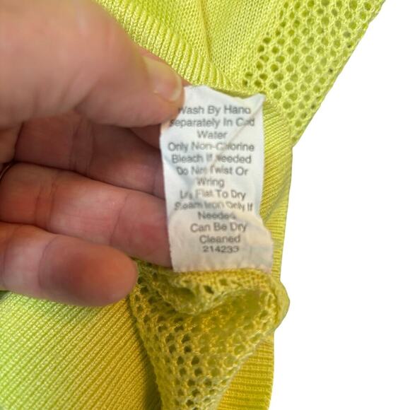 CAbi Women's Neon green Mesh thin Knit Open back pullover Size Med staple top - Picture 9 of 10